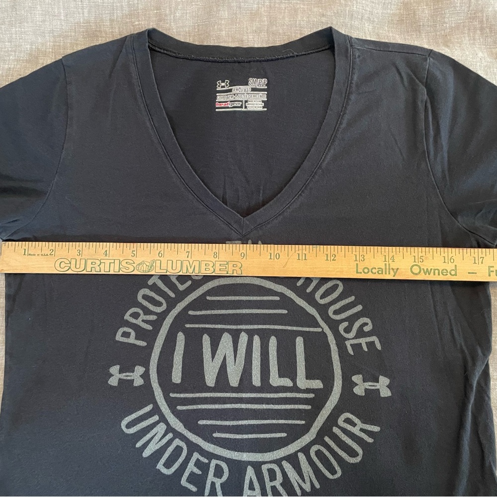 Under Armour V-neck Navy blue and grey short sleeve T-Shirt size small - Picture 3 of 6